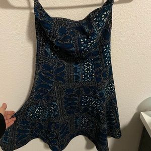 Black and blue strapless dress